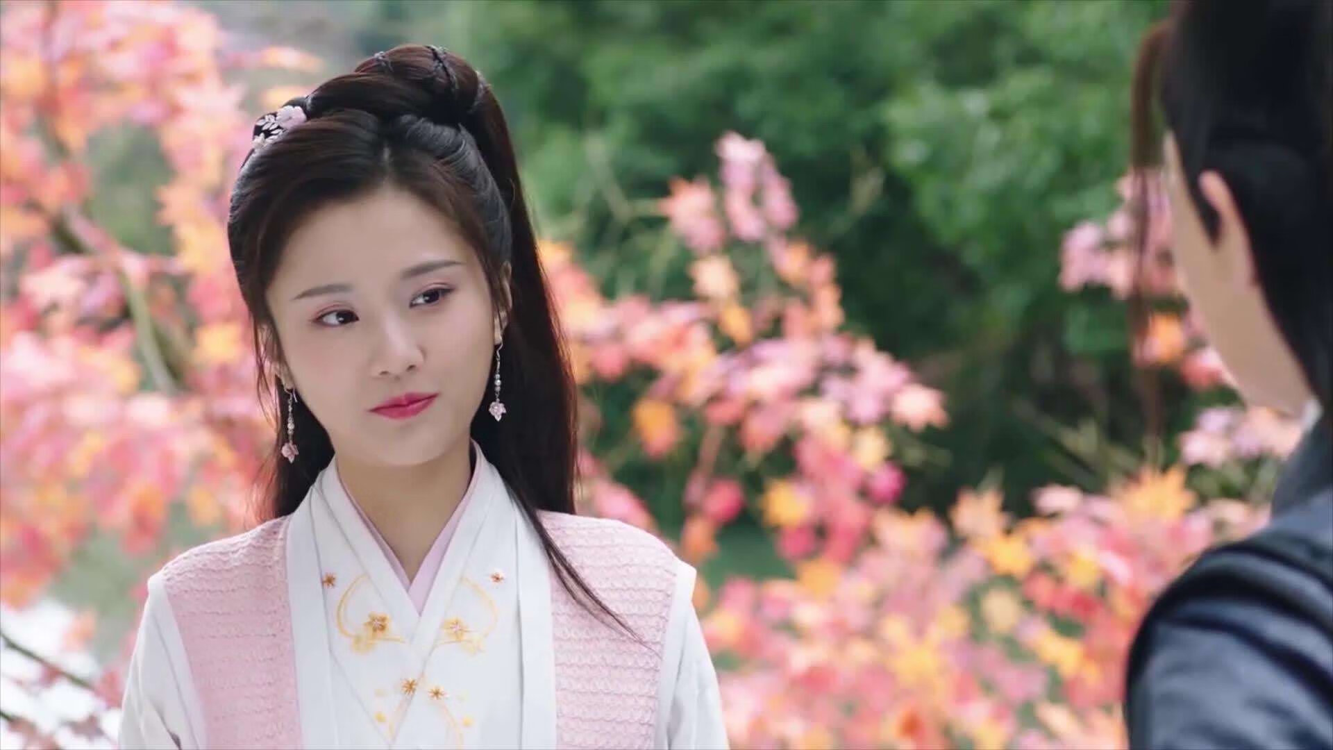 银箭折戟,橙狮狂啸,当迈凯伦的团队乐章淹没梅赛德斯,维斯塔潘的孤影正扛起红牛残旗