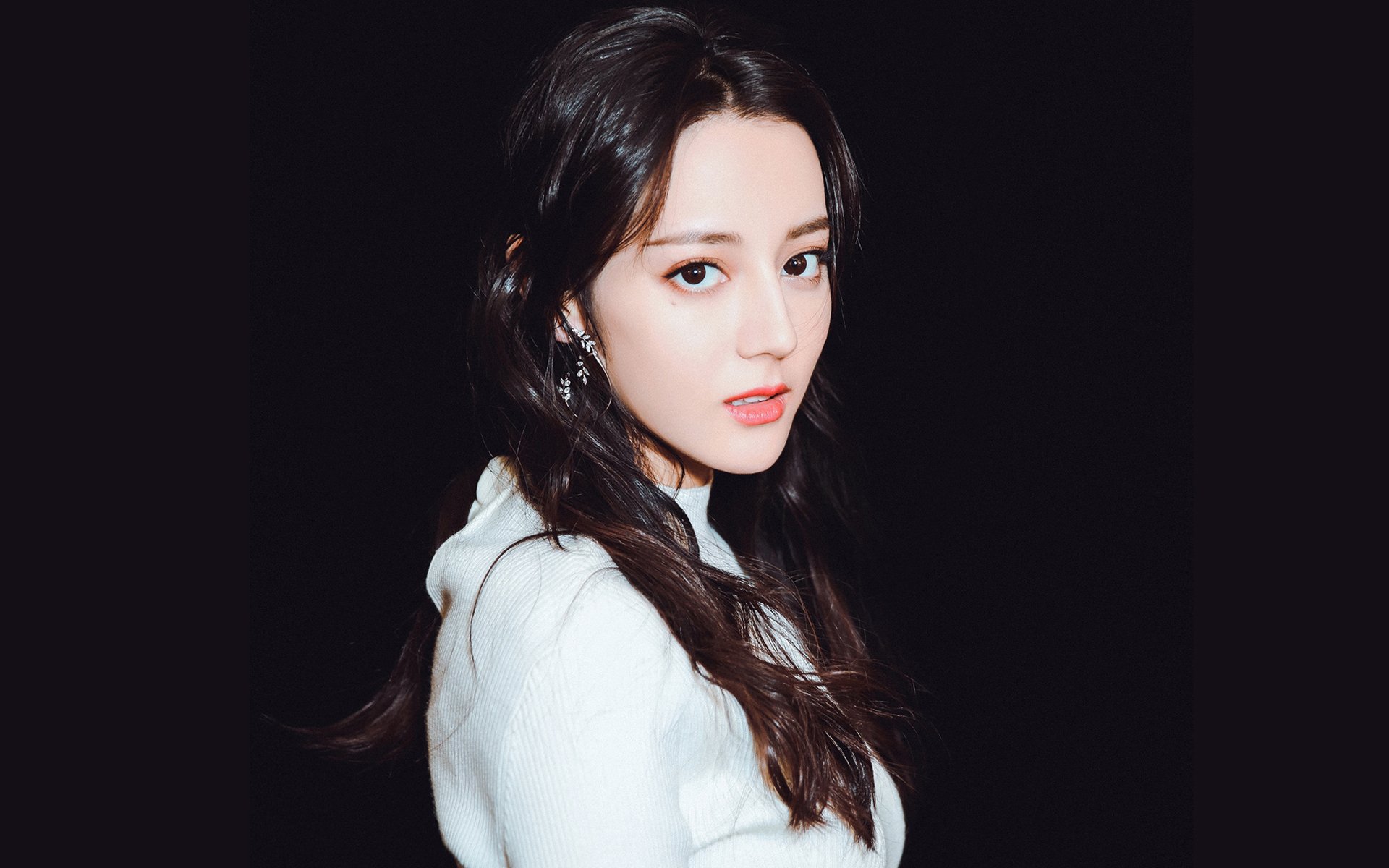 爱游戏体育-法网悖论，红土终局如何改写百年草地神话？梅德韦杰夫的制胜一击与网球权力更迭