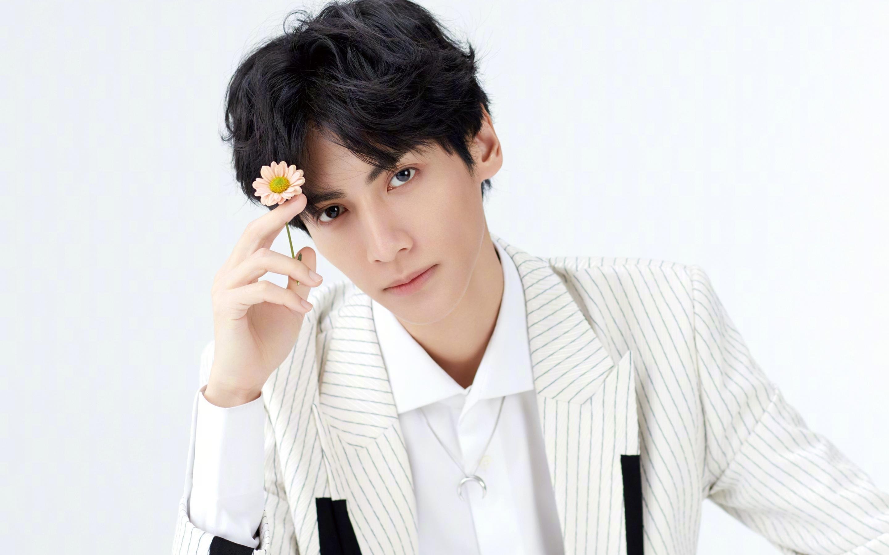 冰与火之歌,日本队横扫法国队,马龙点燃战场内外