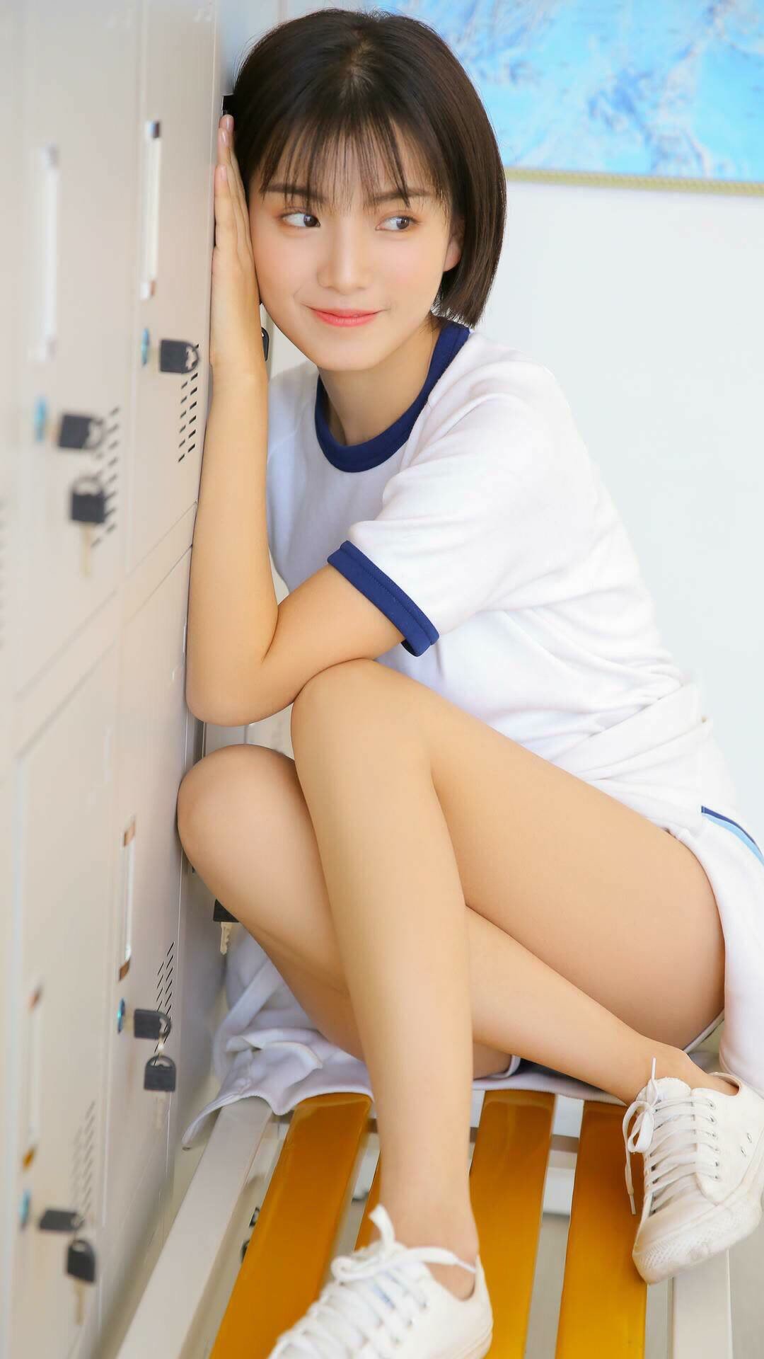 绿茵与球台的对决,C罗领衔葡萄牙鏖战瑞典,樊振东率队跨界夺冠