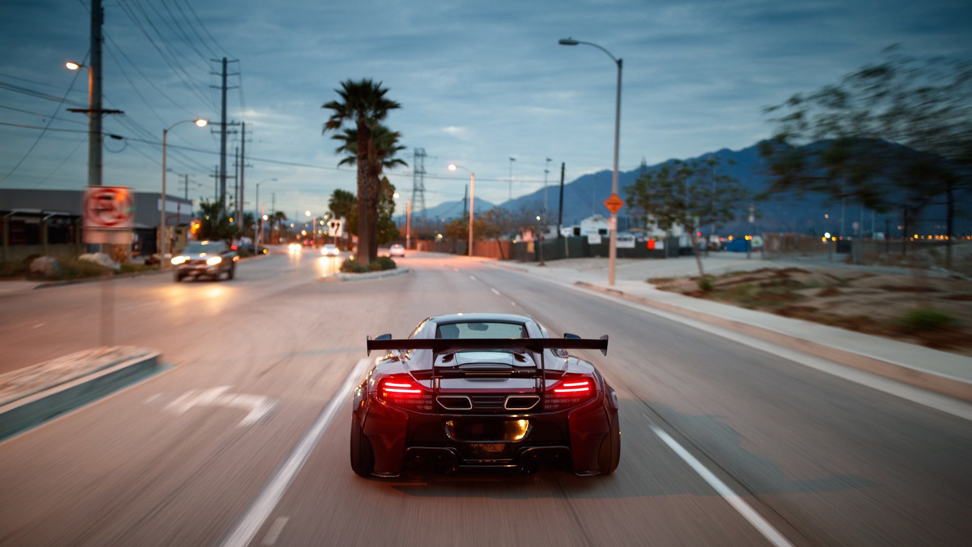 美加墨前哨的惊人序曲，雷恩爆冷曼联，如何为世界杯写下第一道注脚？