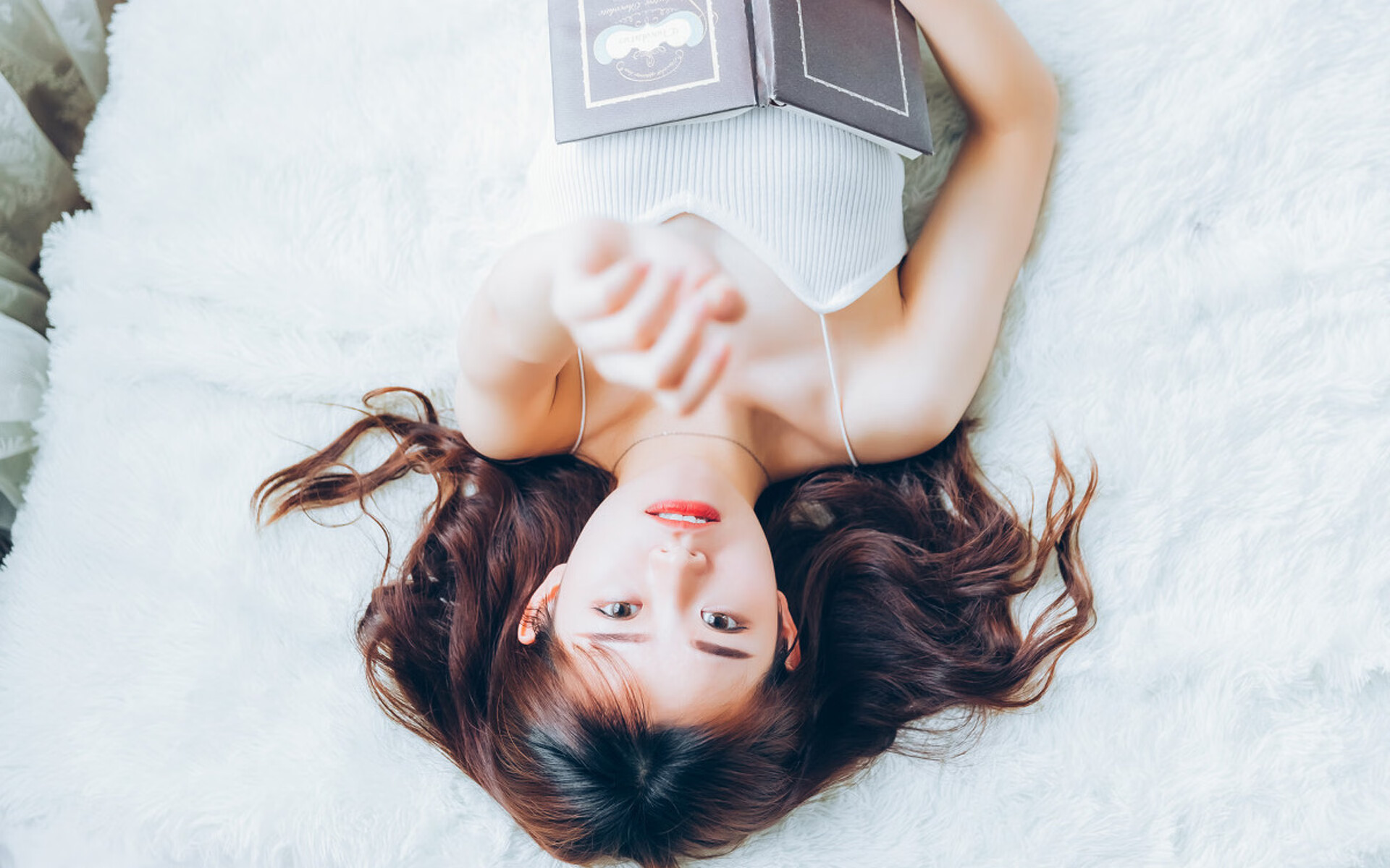 异国同昼，一场狂胜与一次救赎的篮球双生花