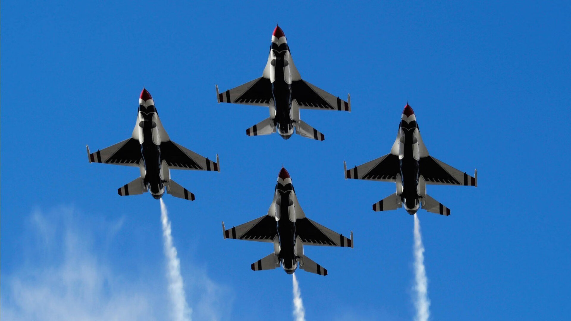 爱游戏在线-黑马狂潮！鹈鹕铁壁防线粉碎步行者季后赛希望