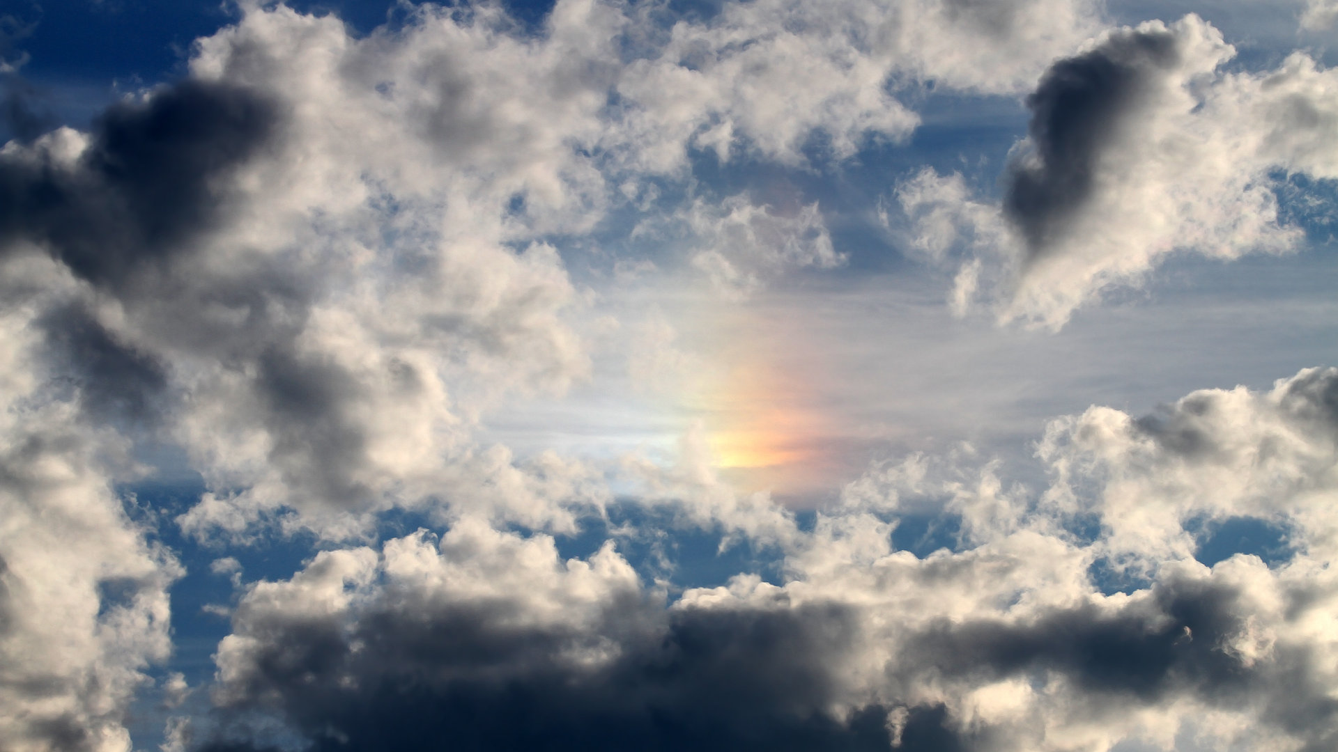 爱游戏大厅-钢铁双城记，从摩纳哥海岸到都灵雪夜，欧冠征途上的铁血意志