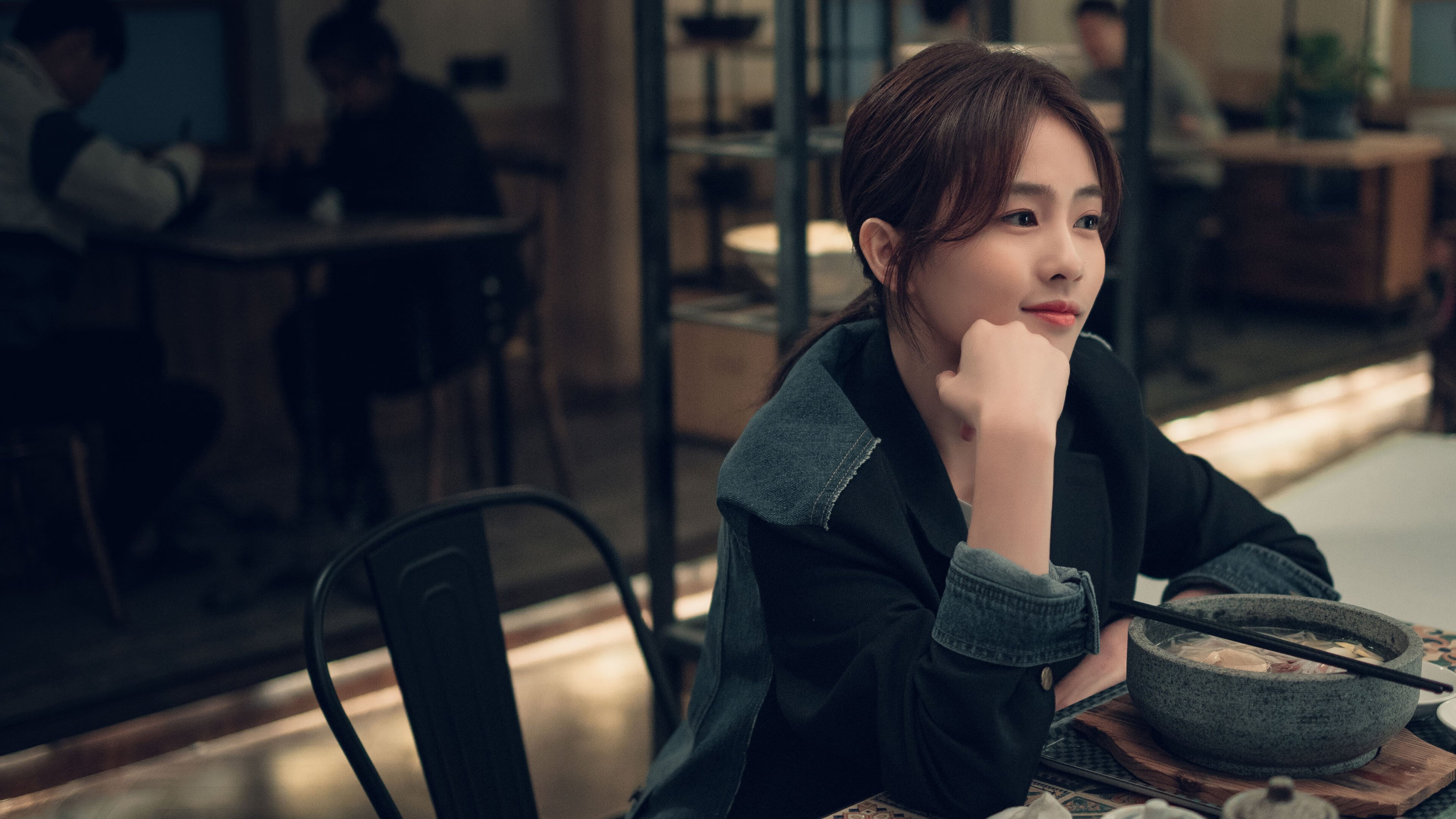 爱游戏大厅-废墟中站起的核弹头，乌克兰用足球改写战争叙事，韩国在精神胜利法中迷失