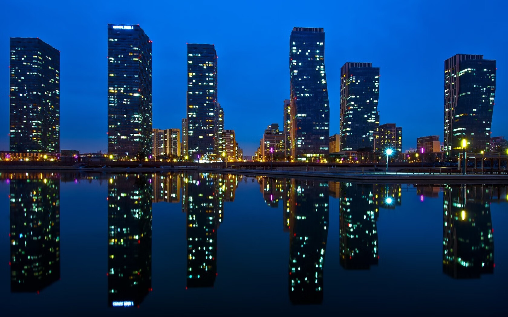 平行宇宙的篮球启示录，当布伦森50分照亮深圳队的铜墙铁壁