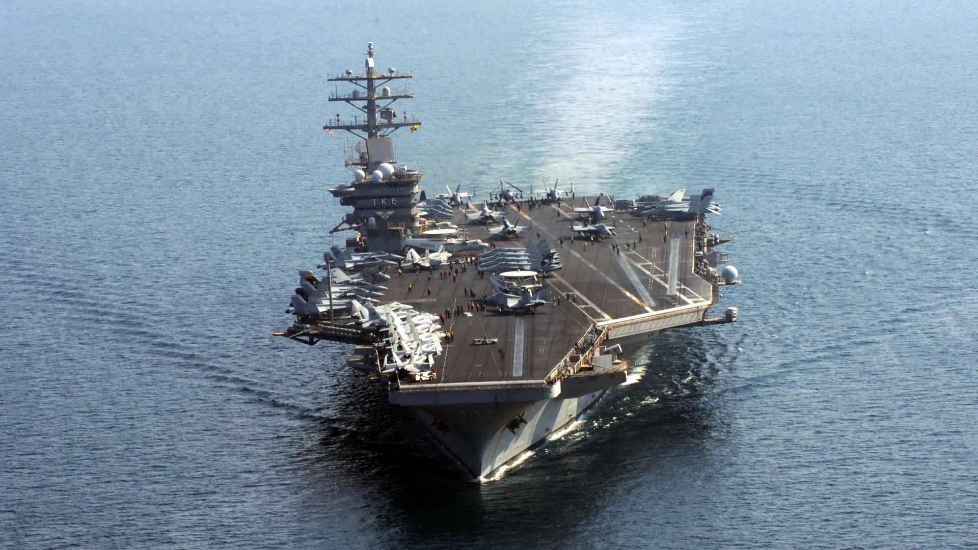 绿茵场投影到硬木地板，当世界杯焦点战精神注入CBA之夜